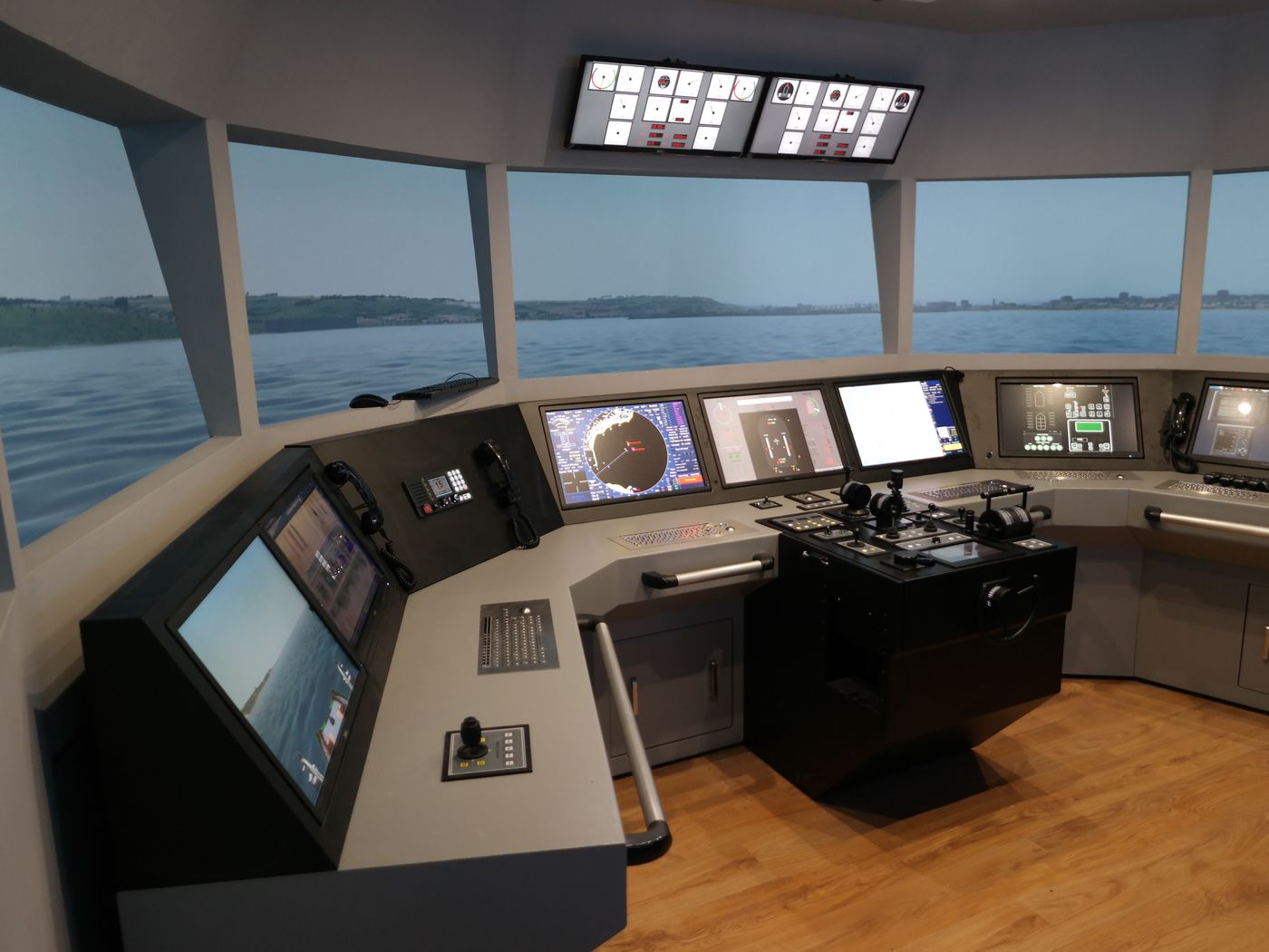 Full-mission bridge